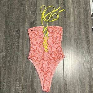 Sexy Women’s X Small one piece bathing suit